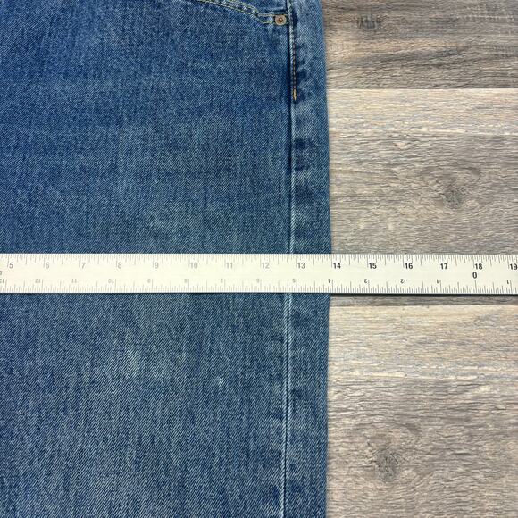 Levis 505 Red Tab Blue Mens 42x31 Regular Fit Straight Leg Mid Wash Denim Jeans - Picture 11 of 14